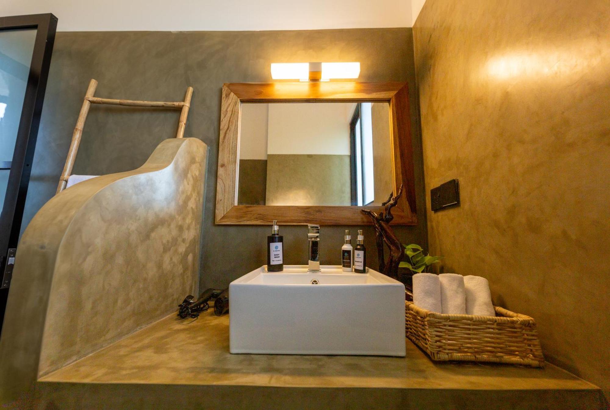 El Destino Hiriketiya Hotel Dikwella Kültér fotó